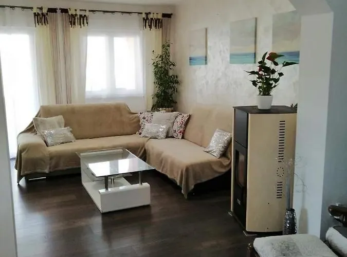 Apartament Lana *