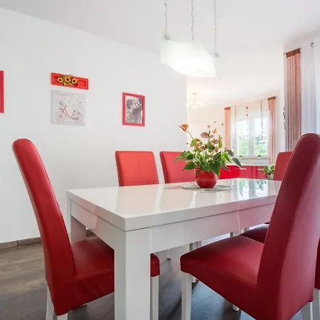 Lana Apartment